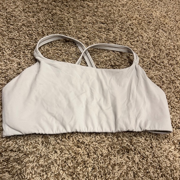Athleta Other - Athleta Light Gray Strappy Sports Bra Size XL
